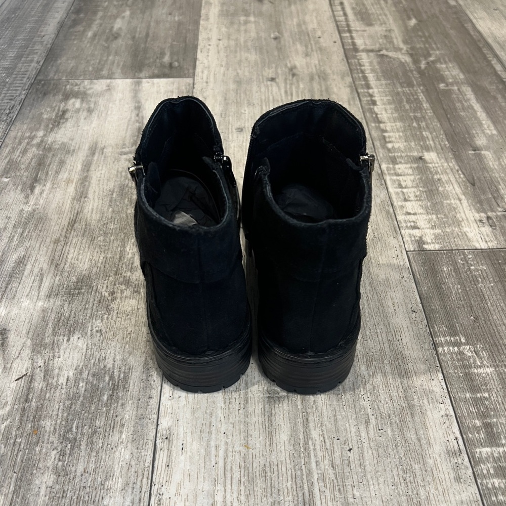 Eric Michael Black Suede Ankle Boot Black size EU38/US 7.5-8 - Picture 2 of 6
